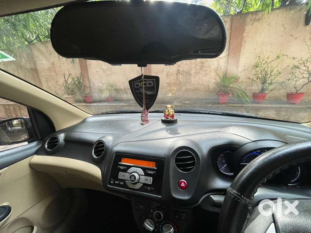 Honda Amaze 2015 Petrol 34000 Km Driven, Excellent Condition