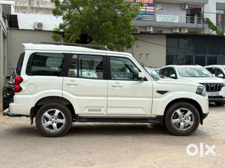 Mahindra Scorpio Classic 2.2 S 11 Mt 7 Str, 2021, Diesel