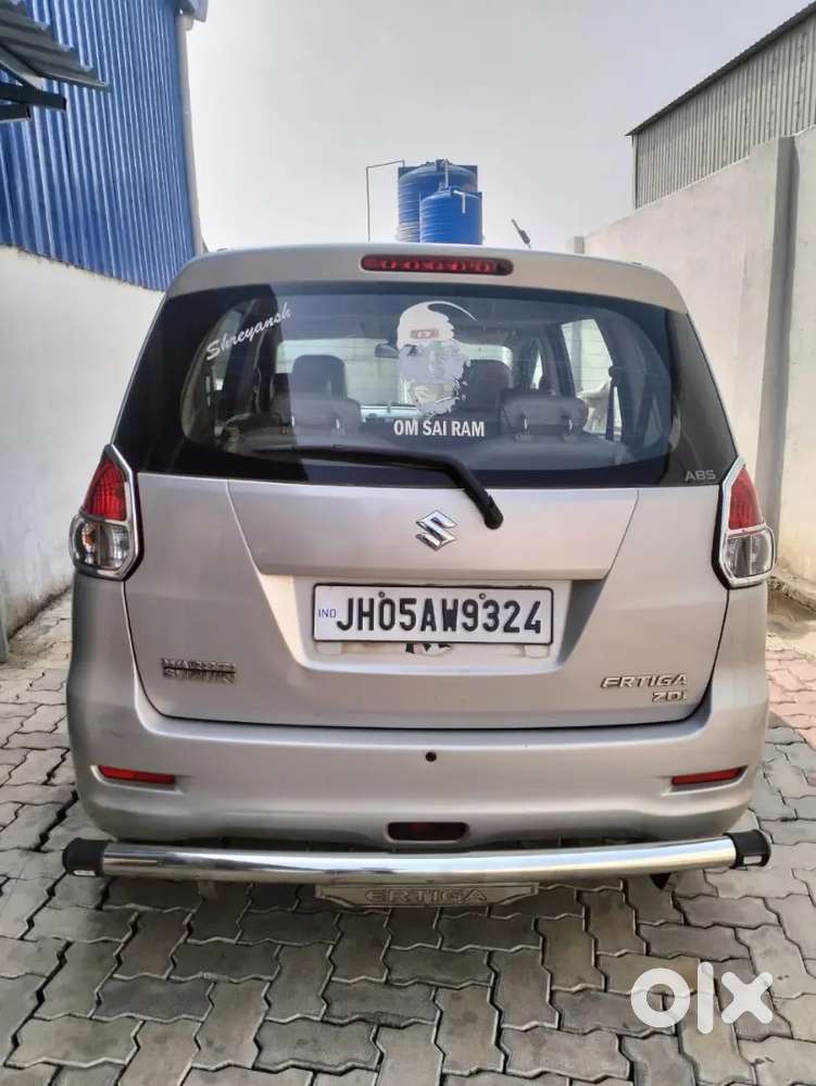 Maruti Suzuki Ertiga Zdi 2013