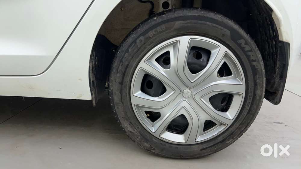 Tata Altroz 1.2 Xma Plus, 2025, Petrol