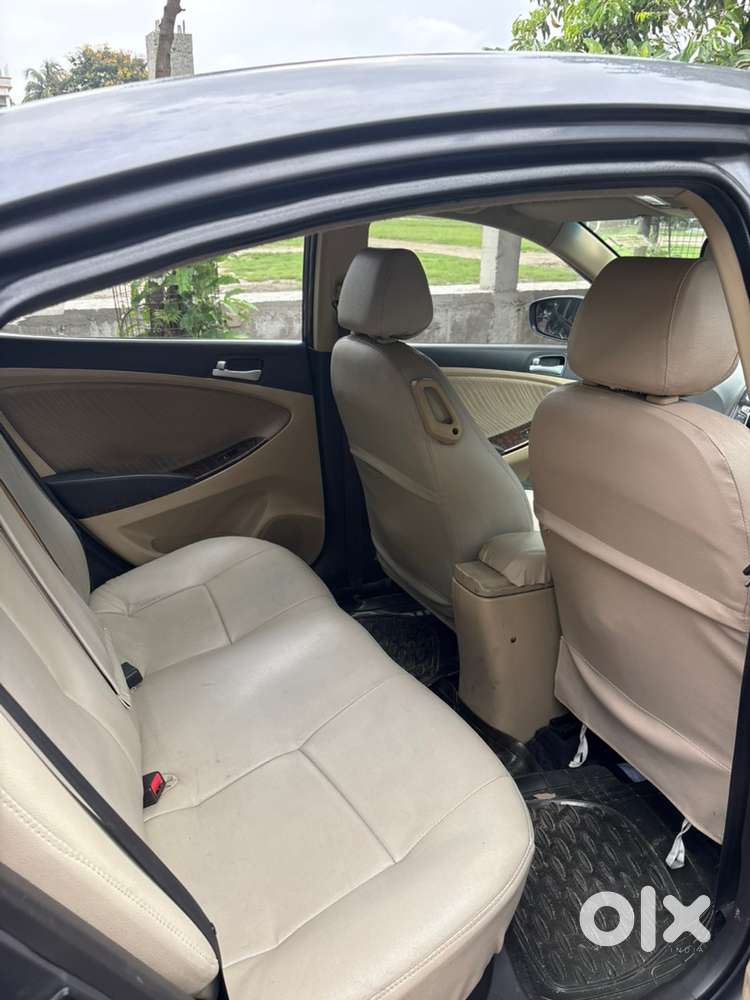 Hyundai Fluidic Verna 2015 Petrol Well Maintained