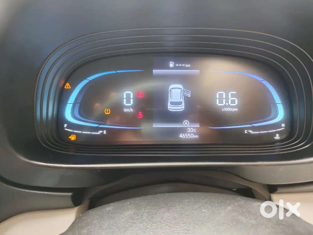 Hyundai Venue November 2024 Petrol Well Maintained