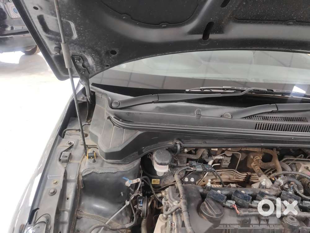 Hyundai New I20 1.2 Asta (o) Mt, 2023, Petrol