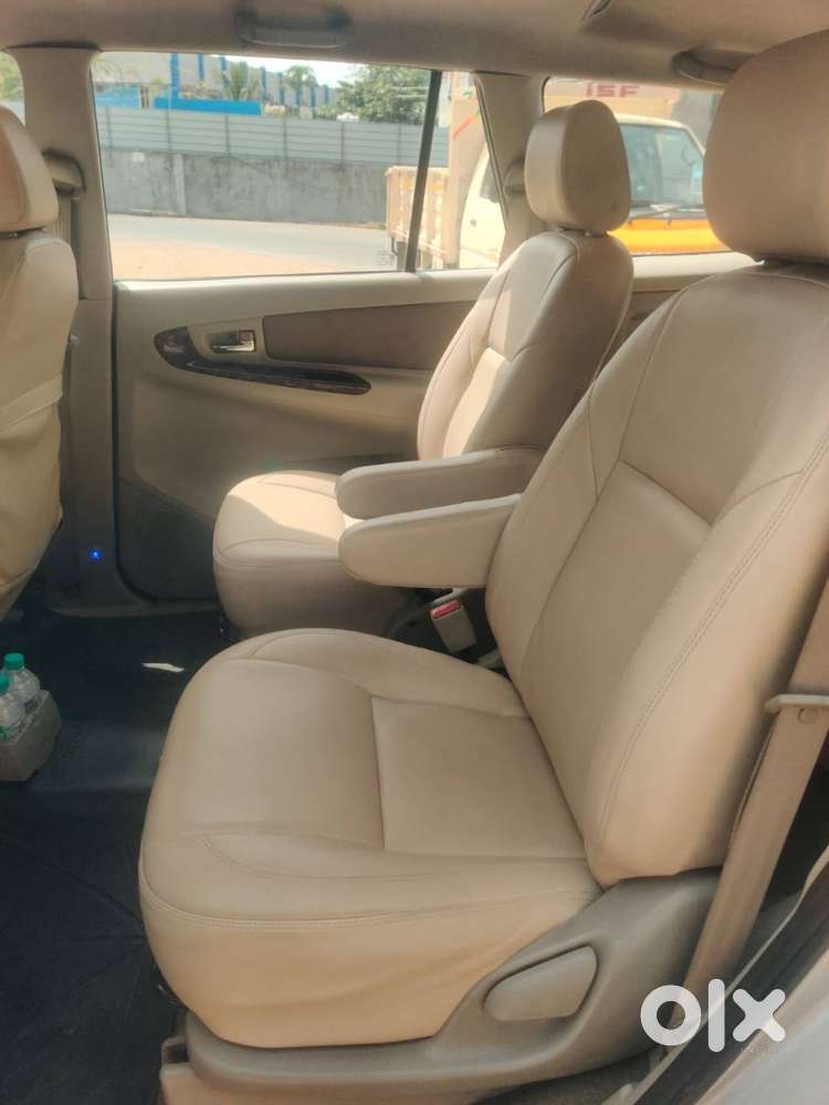 Toyota - Innova