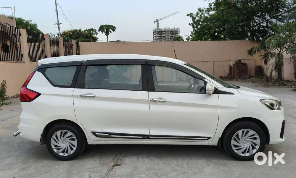 Maruti Suzuki Ertiga 1.4 Vxi Cng Anniversary Edition, 2021, Cng & Hy..