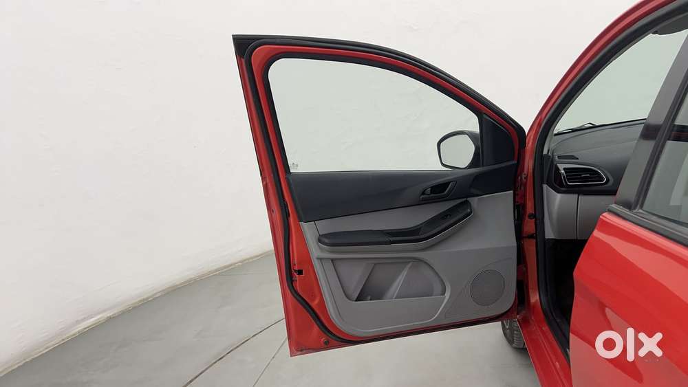 Tata Tiago 1.2 Revotron Xt Cng, 2022, Cng & Hybrids