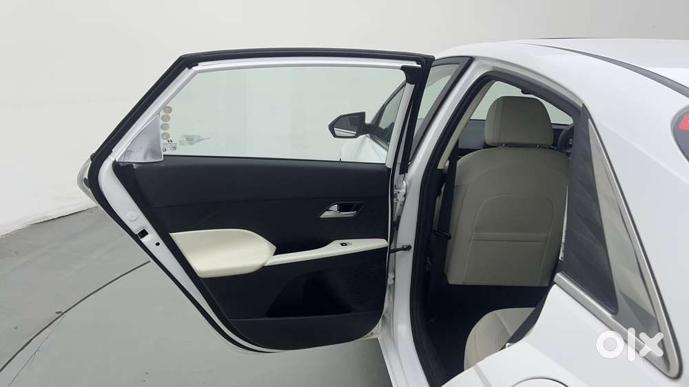 Hyundai Verna 1.5 Sx Petrol Mt, 2025, Petrol
