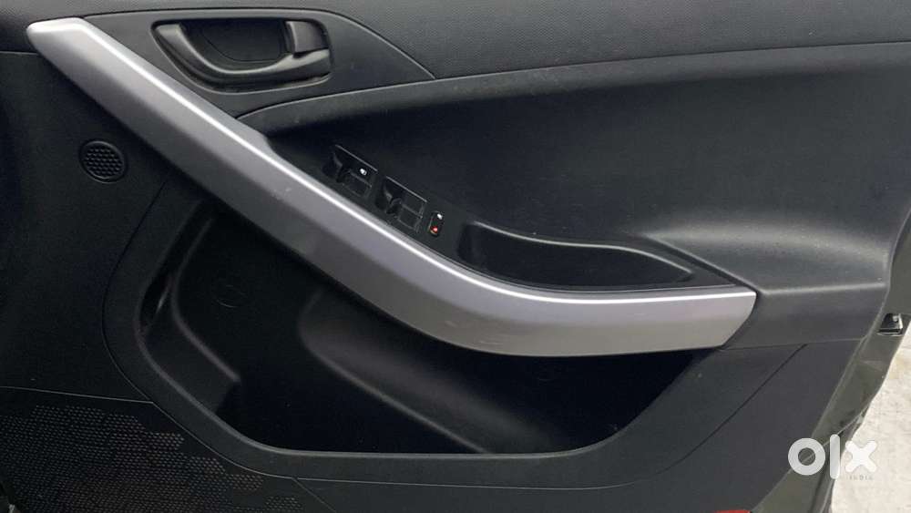 Tata Nexon 1.5 Revotorq Xma Amt (s), 2021, Petrol
