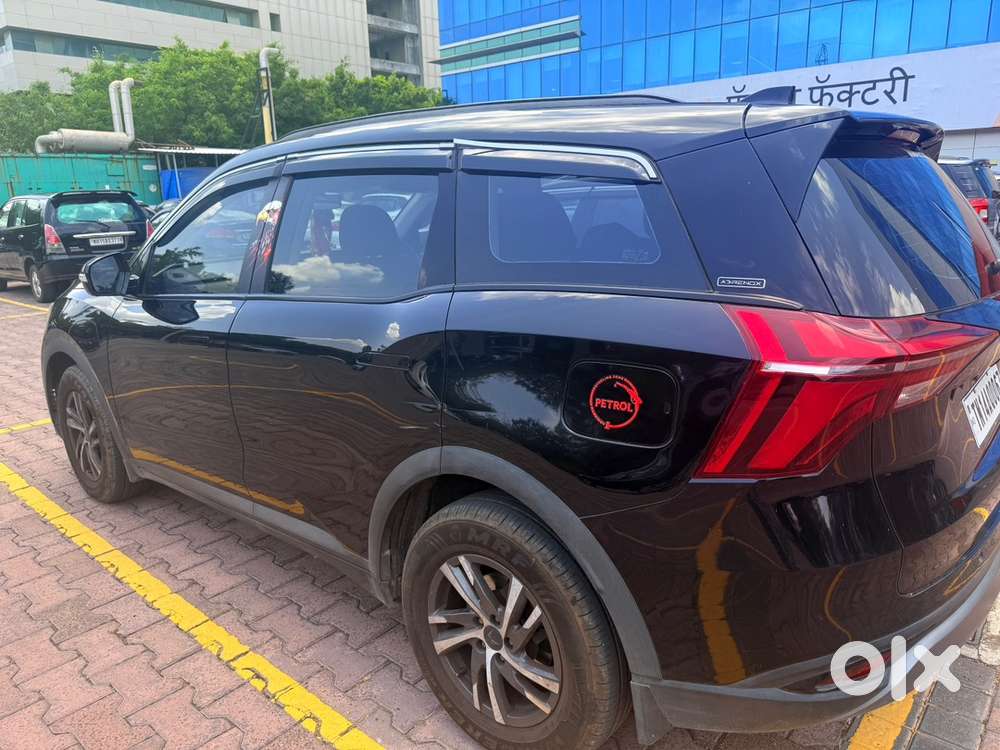 Mahindra Xuv700 Petrol 2025