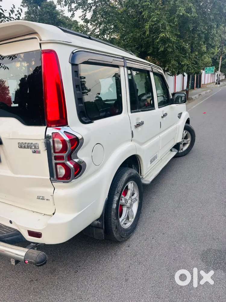 Mahindra Scorpio 2021 Diesel Well Maintained