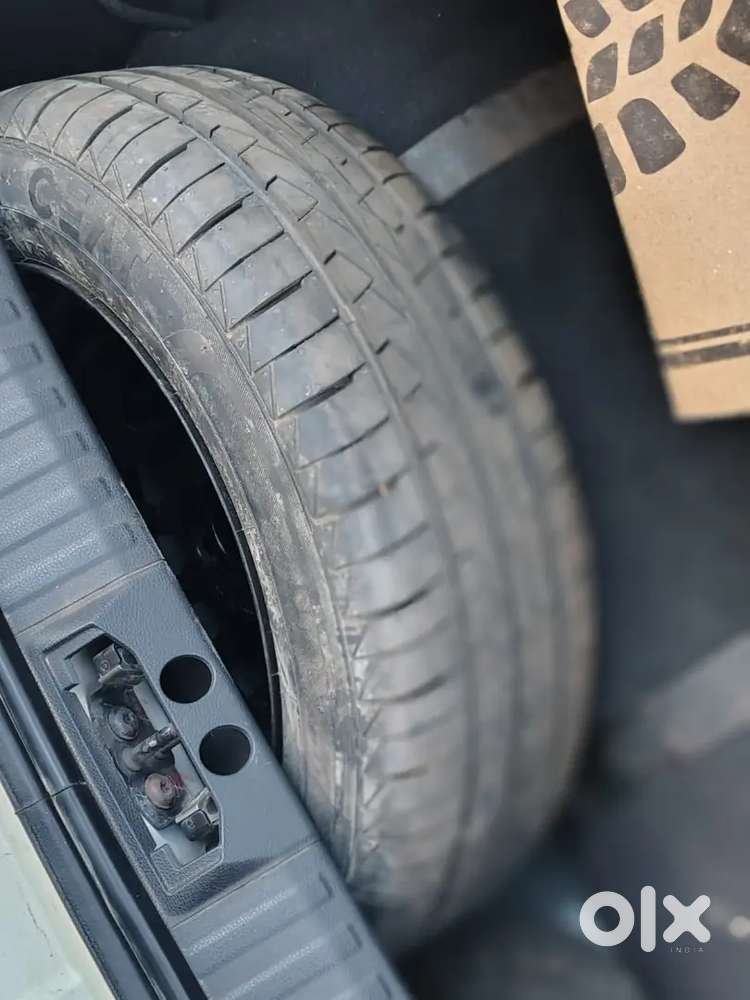 Push Butten Start New Tyre All Original Paint New Stepni Petrol +cng