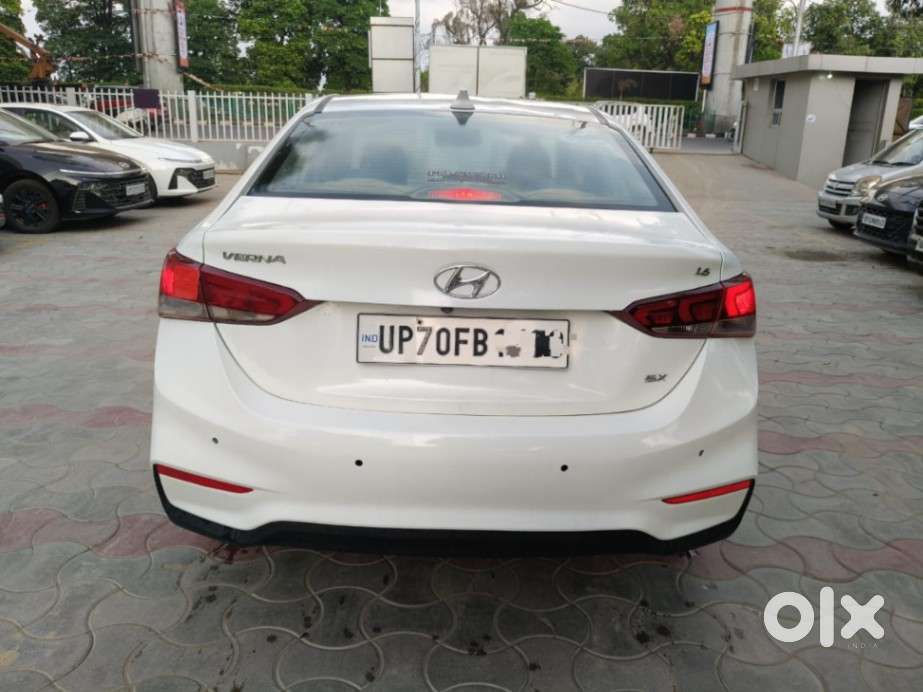 Hyundai Verna 1.5 Sx Petrol Mt, 2019, Petrol