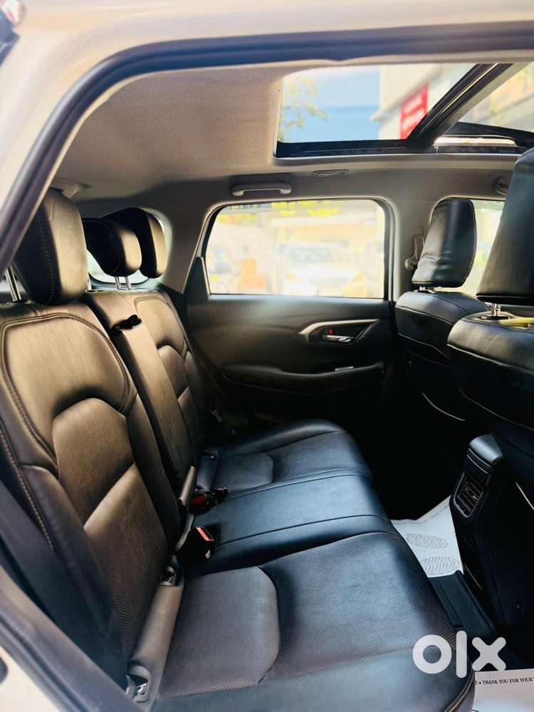 Maruti Suzuki Grand Vitara 1.5 Alpha Smart Hybrid At, 2023, Petrol