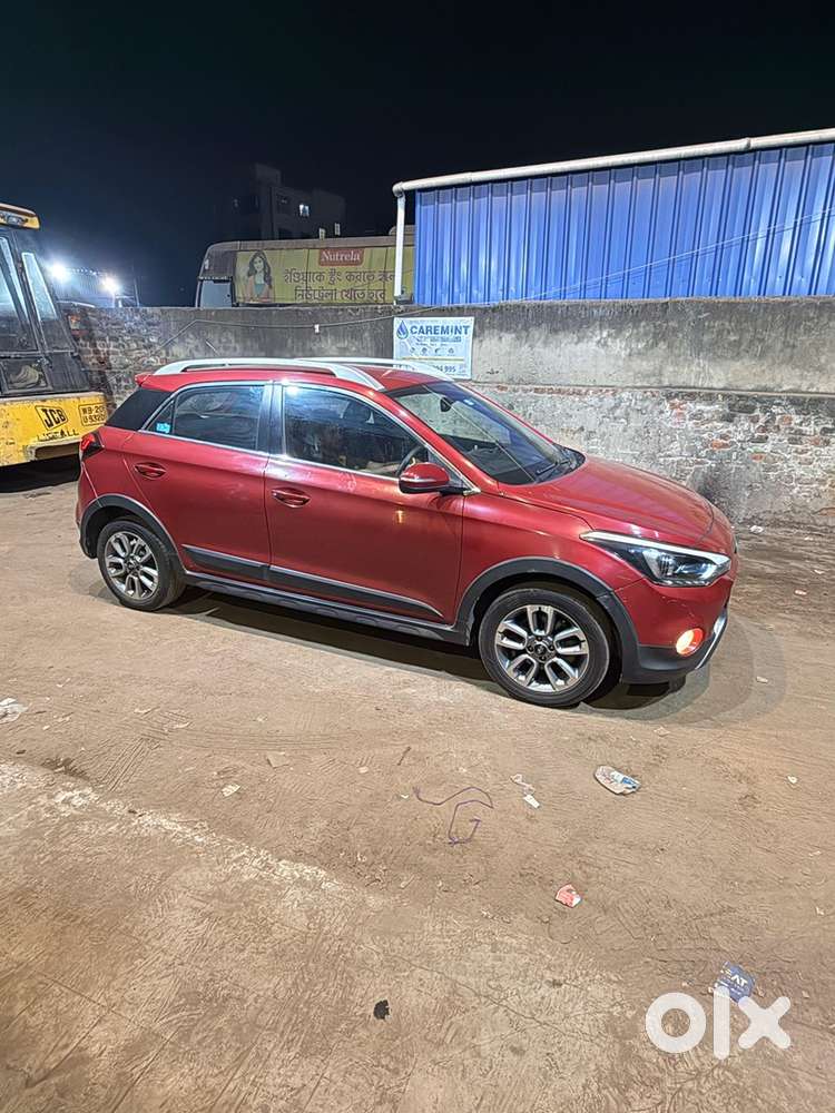 Hyundai I20 Active 2017 Petrol Well Maintained