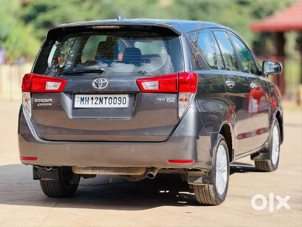 Toyota Innova Crysta 2.8z Automatic, 2016, Diesel