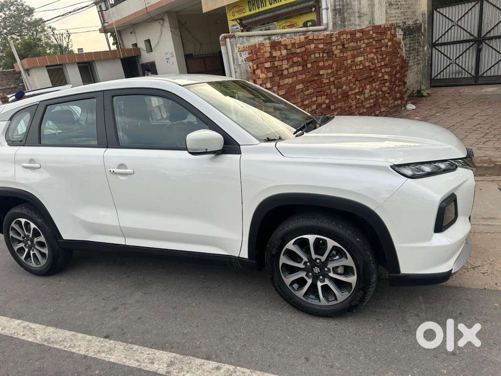 Maruti Suzuki Grand Vitara 2024 Petrol Well Maintained