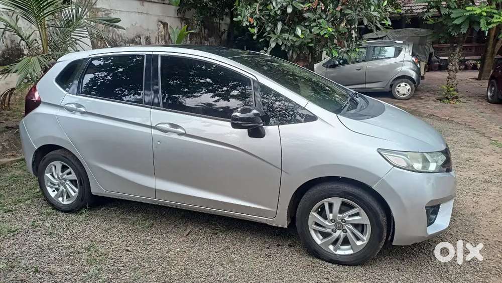 Honda Jazz Automatic 2016 Petrol 74000 Km Driven