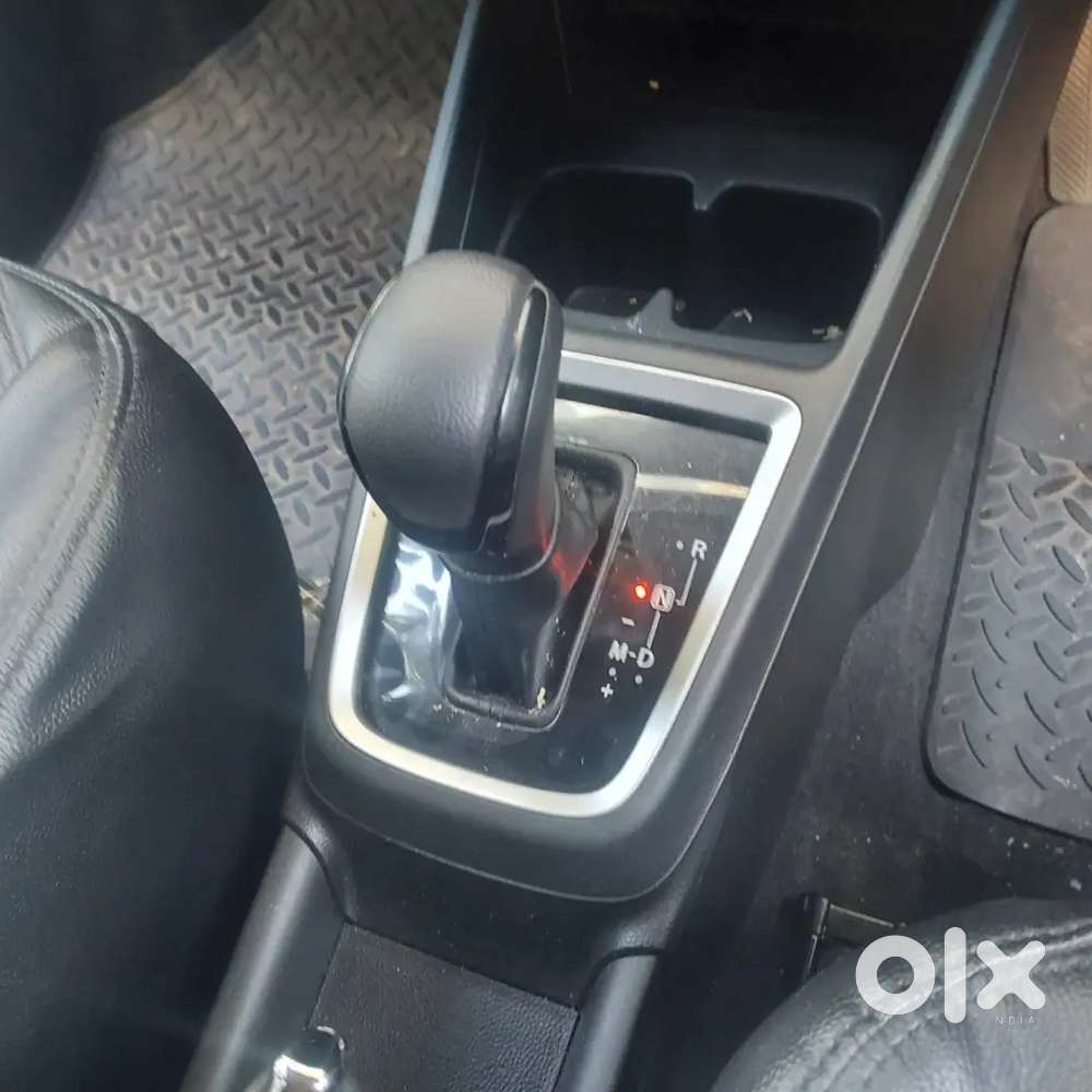 Maruti Suzuki Swift 2021 Vxi Amt