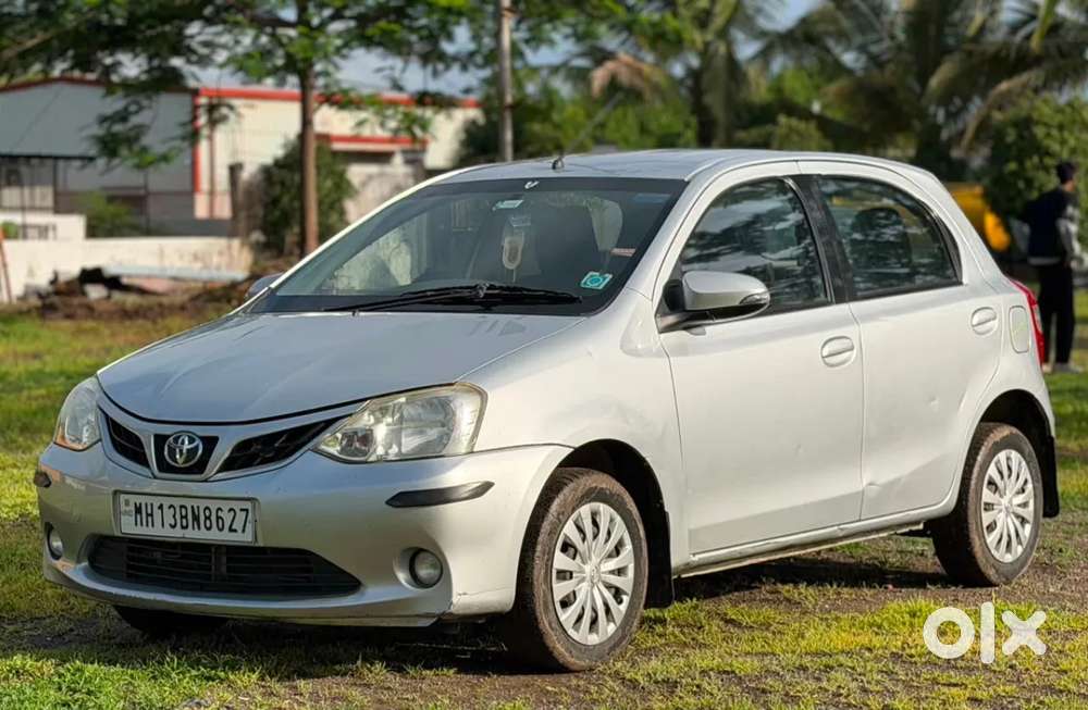 Toyota Etios 1.5 V, 2016, Petrol