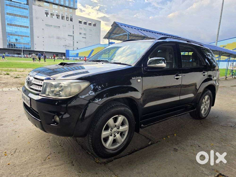 Toyota Fortuner 3.0 4x4 Manual, 2011, Diesel