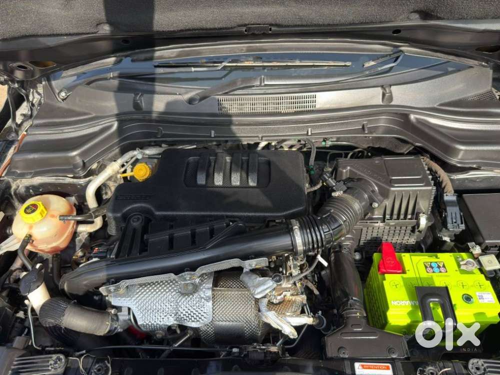 Mahindra Xuv300 W8 Option Diesel, 2023, Diesel