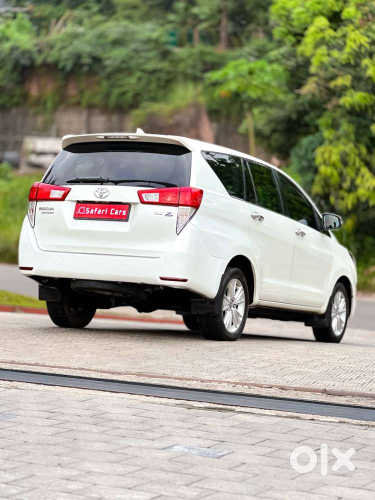 Toyota Innova Crysta 2016/17 Diesel Version