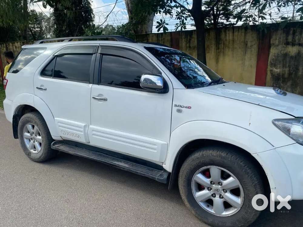 Toyota Fortuner 2012 Suv