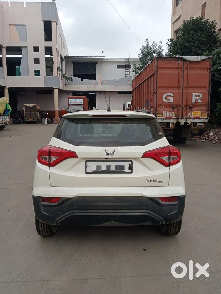 Mahindra Xuv300 W6, 2023, Petrol