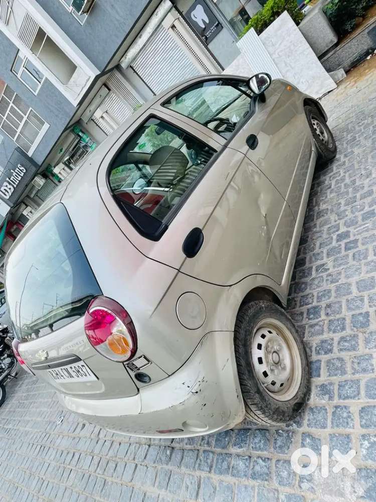 Chevrolet Spark 2011 Petrol Well Maintained