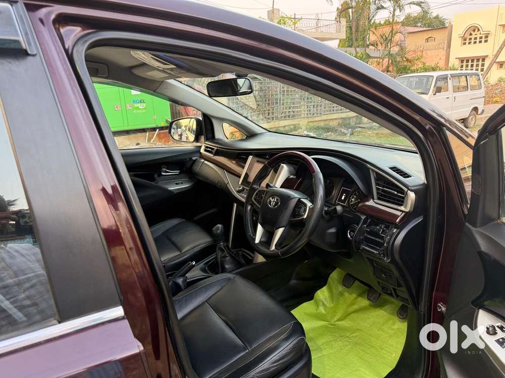 Toyota Innova Crysta 2.4 Z 7 Str, 2016, Diesel