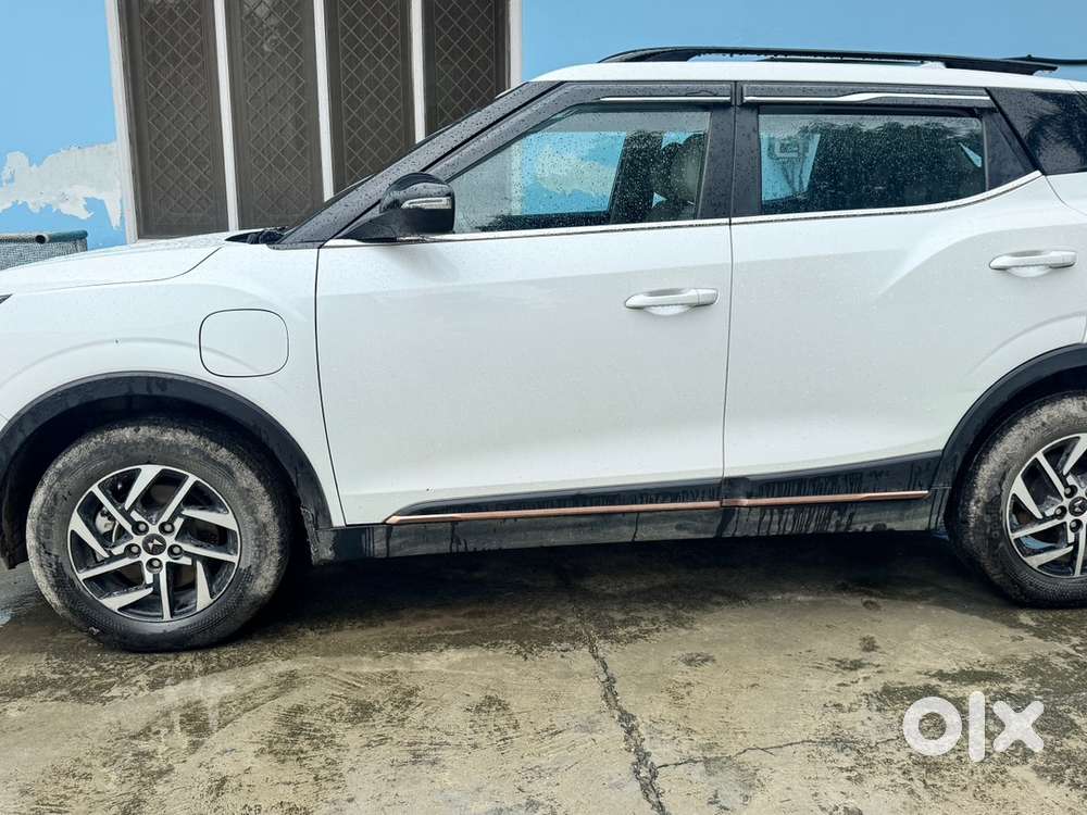 Mahindra Xuv400 Ev 2024 Electric Well Maintained