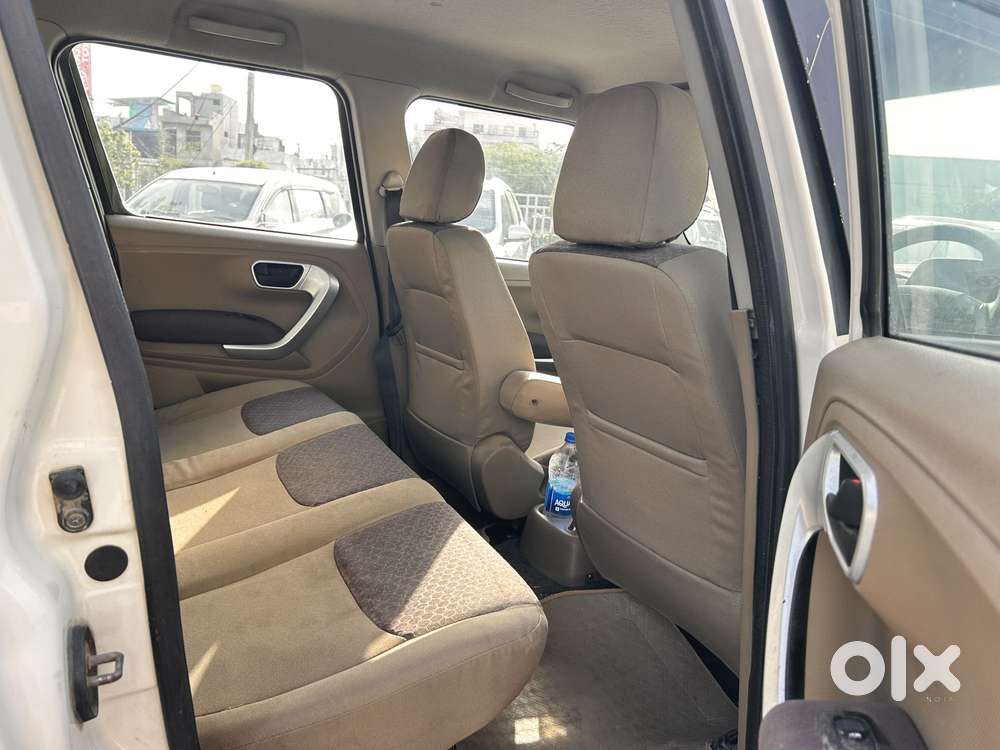 Mahindra Tuv 300 Mhawk100 T8, 2015, Diesel
