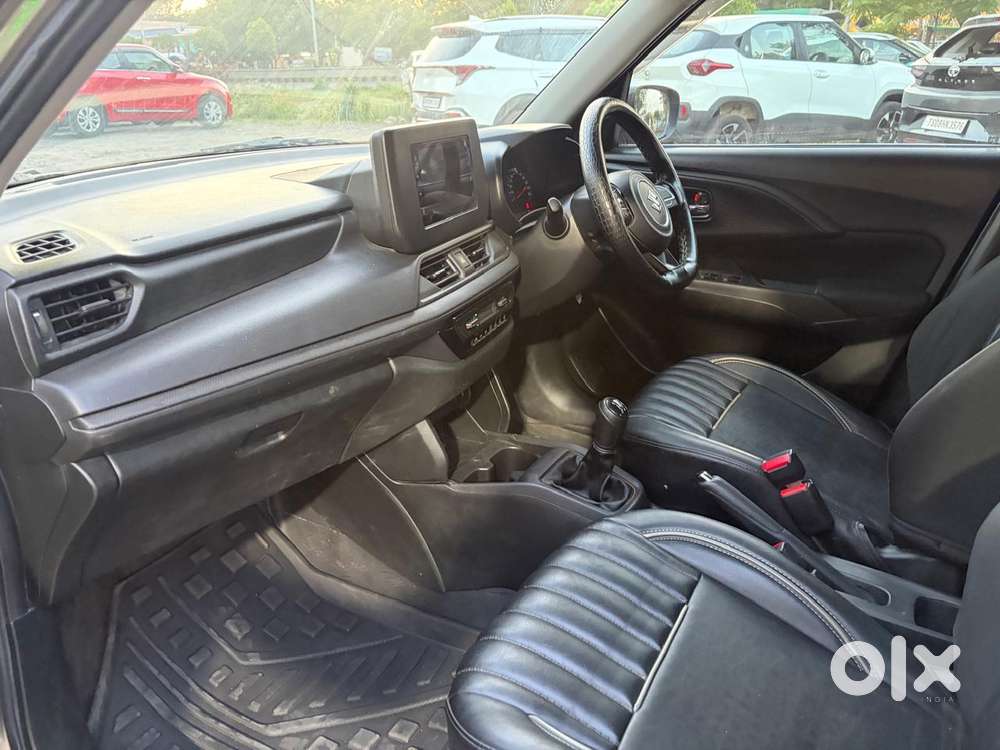 Maruti Suzuki Swift Vxi Optional, 2024, Petrol
