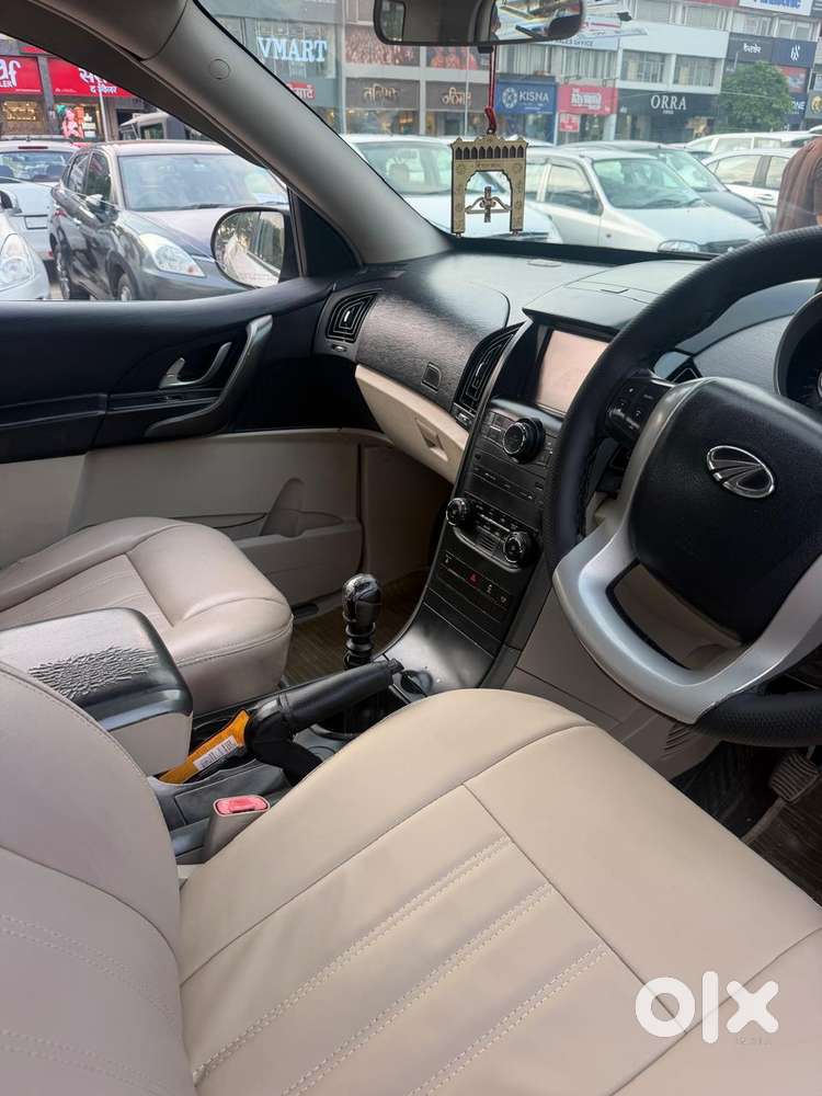 Mahindra Xuv500 W6 2wd, 2016