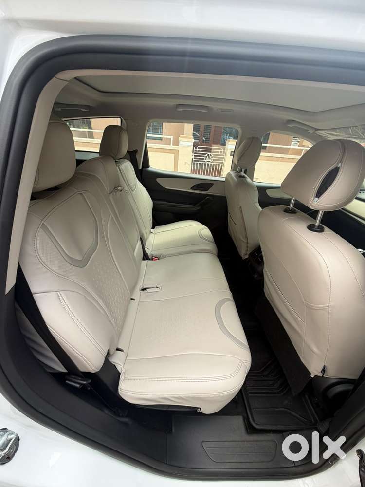Mahindra Xuv700 2.2 Ax 5 Diesel Mt 7 Str, 2023, Diesel