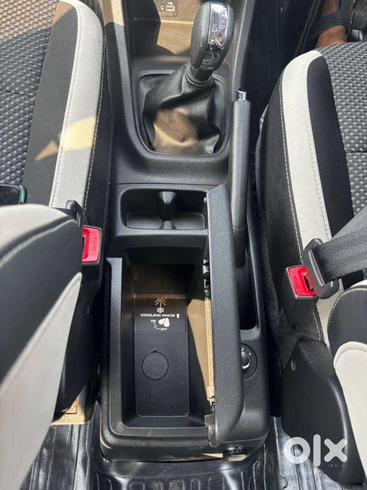 Renault Triber Rxz, 2020, Petrol