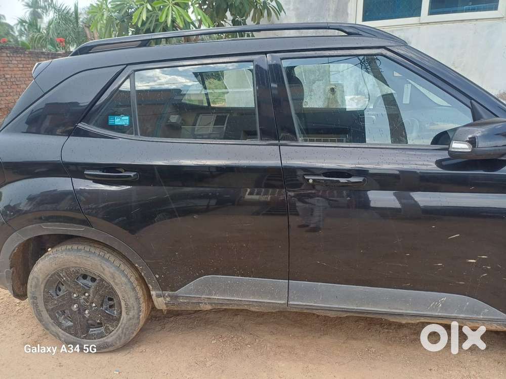 Hyundai Venue Petrol 2023