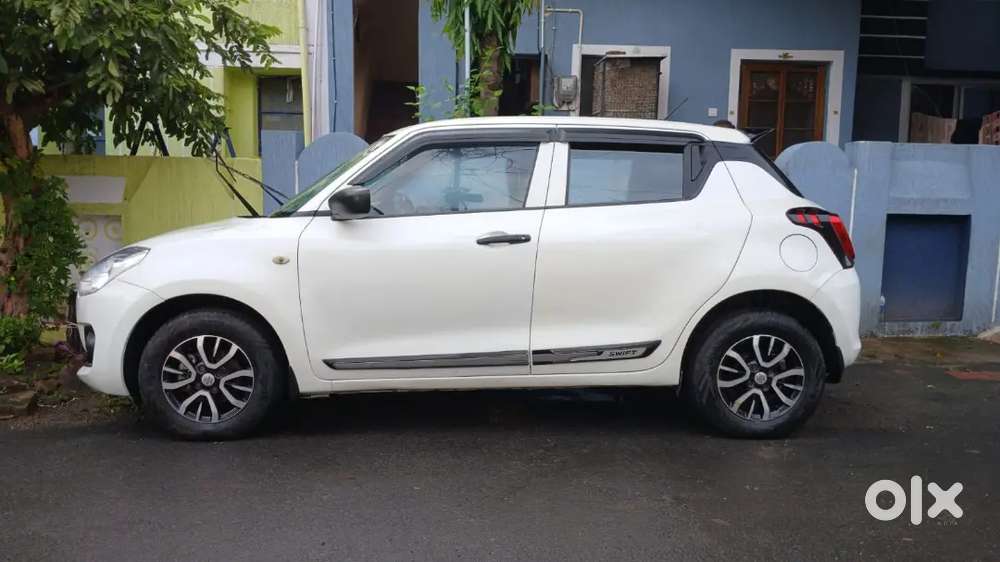 Maruti Suzuki Swift 2021 Lxi