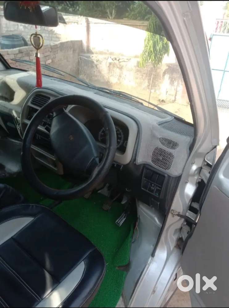 Maruti Suzuki Eeco 2011