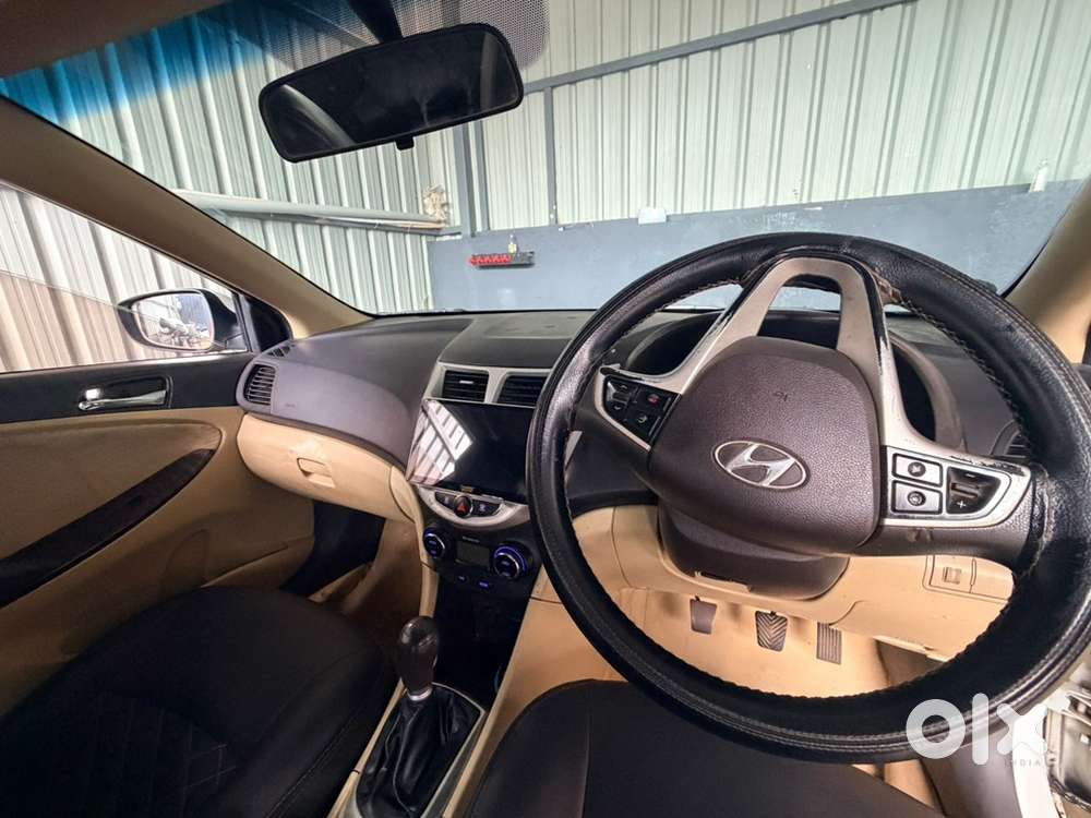 Hyundai Fluidic Verna 2012