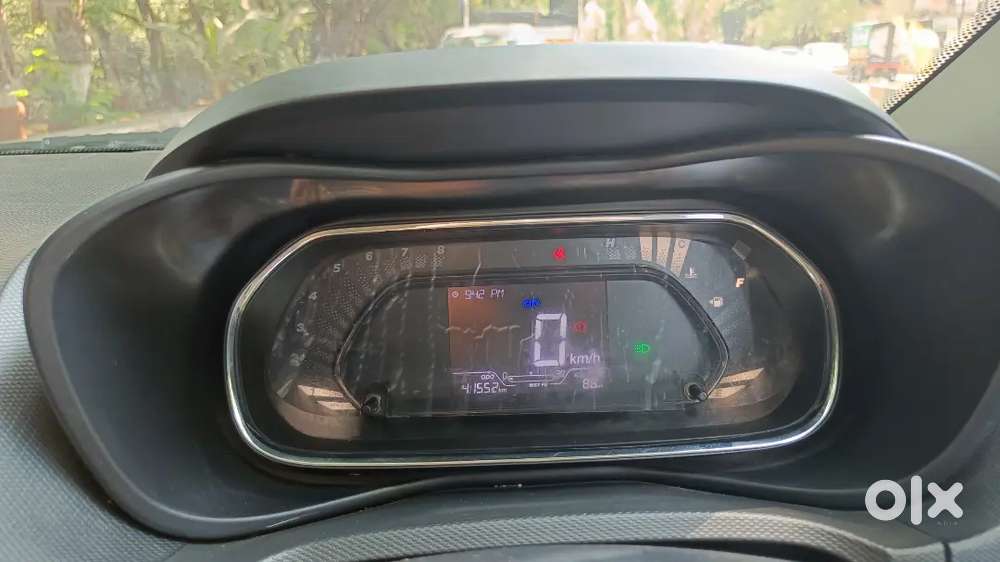 Tata Nexon Xe Petrol 2023  Excellent Condition.