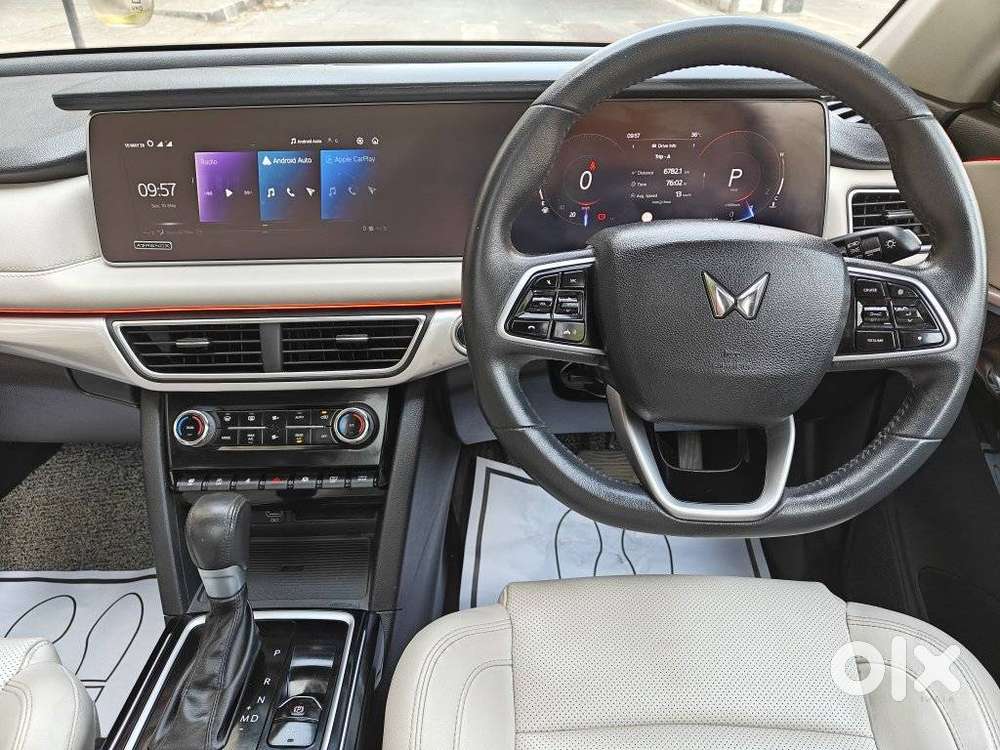 Mahindra Xuv700 2.2 Ax 7 Diesel At Luxury Pack Str, 2023, Diesel