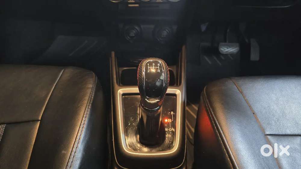 2018 Maruti Suzuki Swift Vxi Amt  35,500 Km  1st Owner