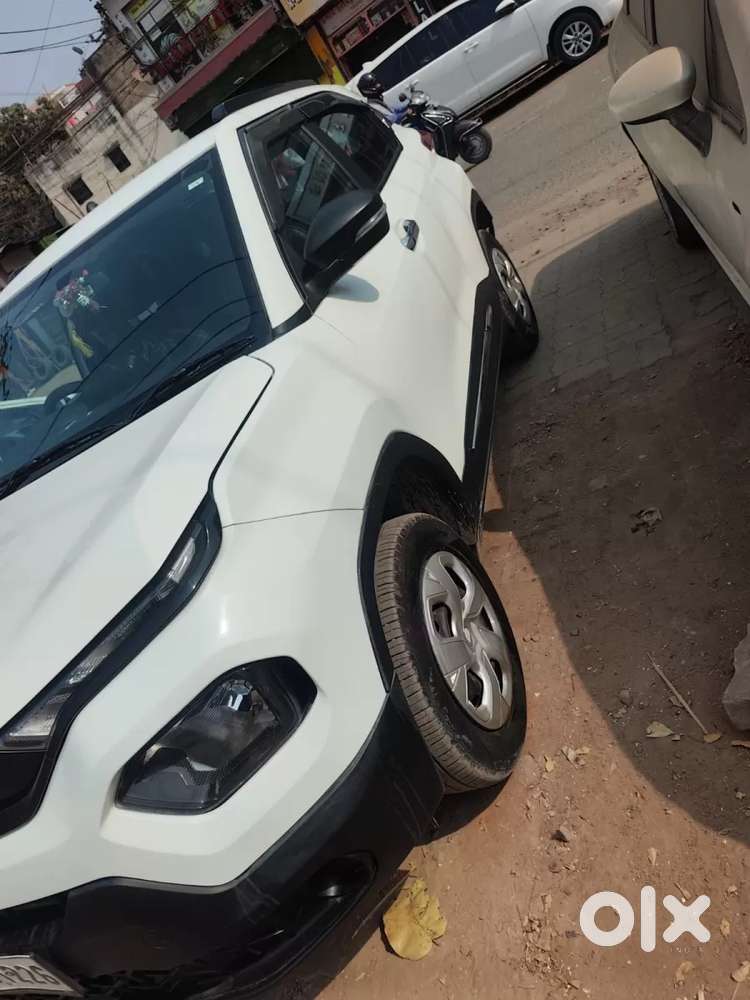 Tata Punch Accomplished, 2023, Petrol
