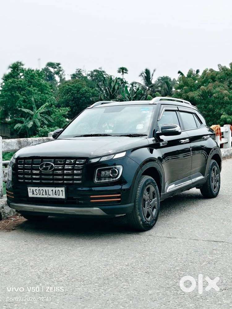 Hyundai Venue 1.2 S (o), 2023, Petrol