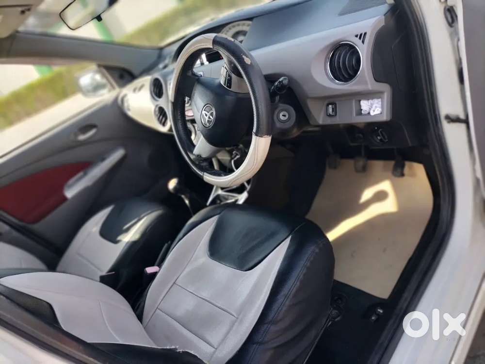 Toyota Etios Liva 2011