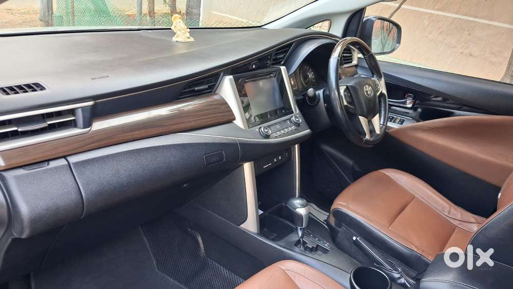 Toyota Innova Crysta 2.8 Z, 2016, Diesel