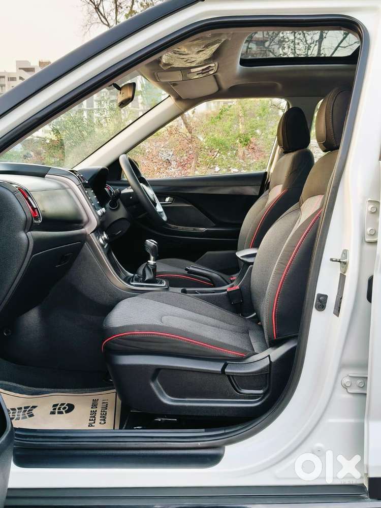 Hyundai Creta 1.5 S Plus Knight Petrol Dual Tone, 2023, Petrol