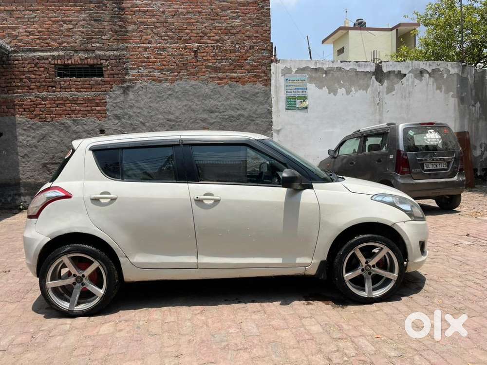 2012 Maruti Suzuki Manual Petrol Car