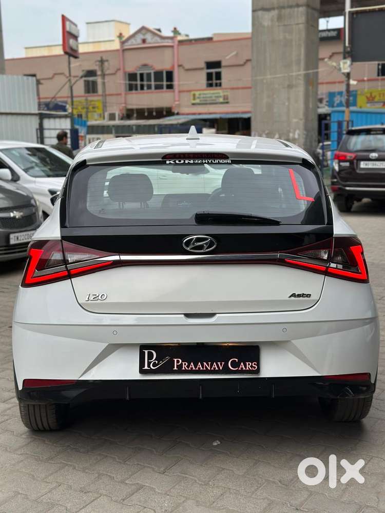 Hyundai I20 1.4 Asta (o) At With Sunroof, 2021, Petrol